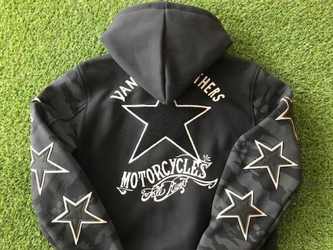 VANSON ワッペン&刺繍　ボンディングスタジアムジャンバー　脱着式フード